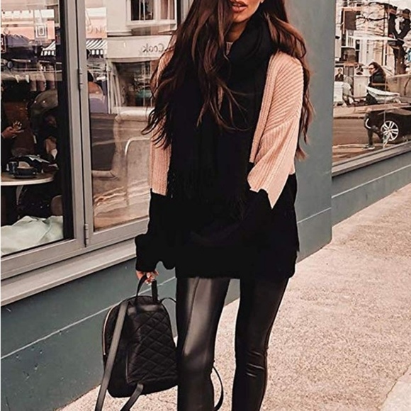 🆕️ Chunky Knit Color Block Balloon Sleeve Sweater - Picture 3 of 8